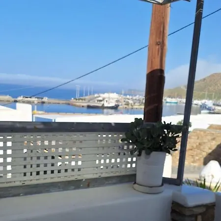公寓 Mykonos Nests - Sea View Escape 图罗斯
